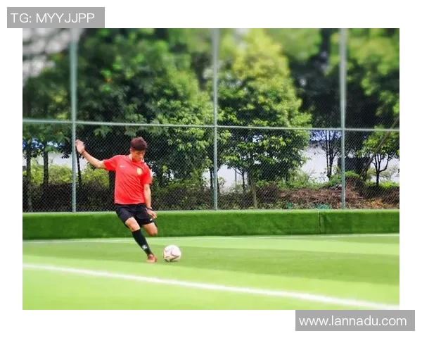 南京足球队耐力变革引发热议探讨球队未来发展新方向